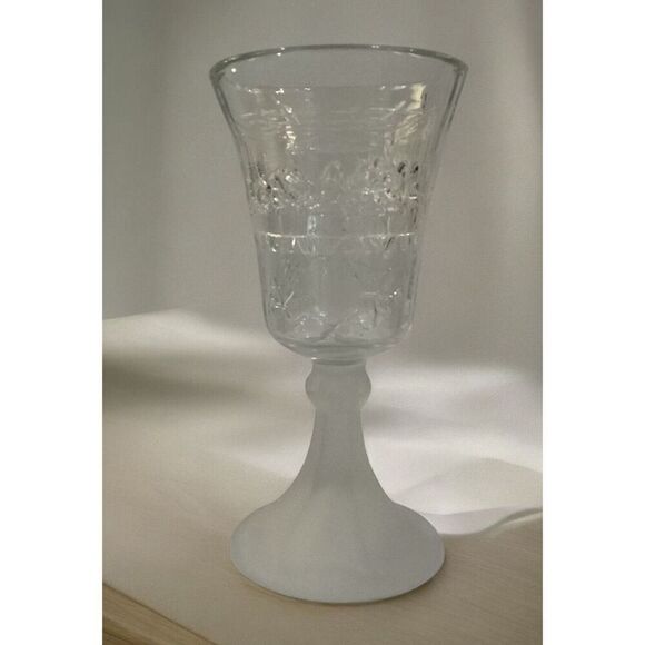 Vintage Tiara Exclusive Glass Lord's Last Supper & Cross Wine Goblet - Picture 8 of 8